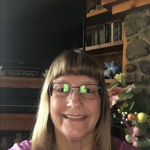Meet your Posher, Valerie